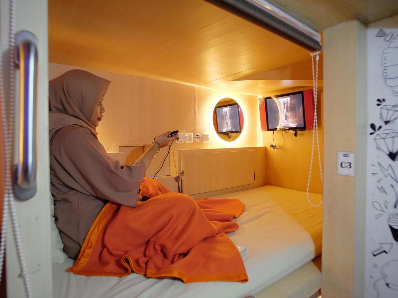 Inap At Capsule Hostel Bandung Exterior foto
